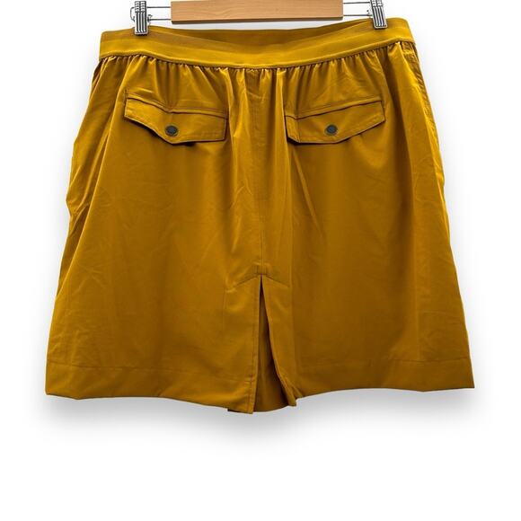 Athleta Vienna Jupe Cargo Skort in Brass Yellow Size 16 Plus NEW - Picture 4 of 10